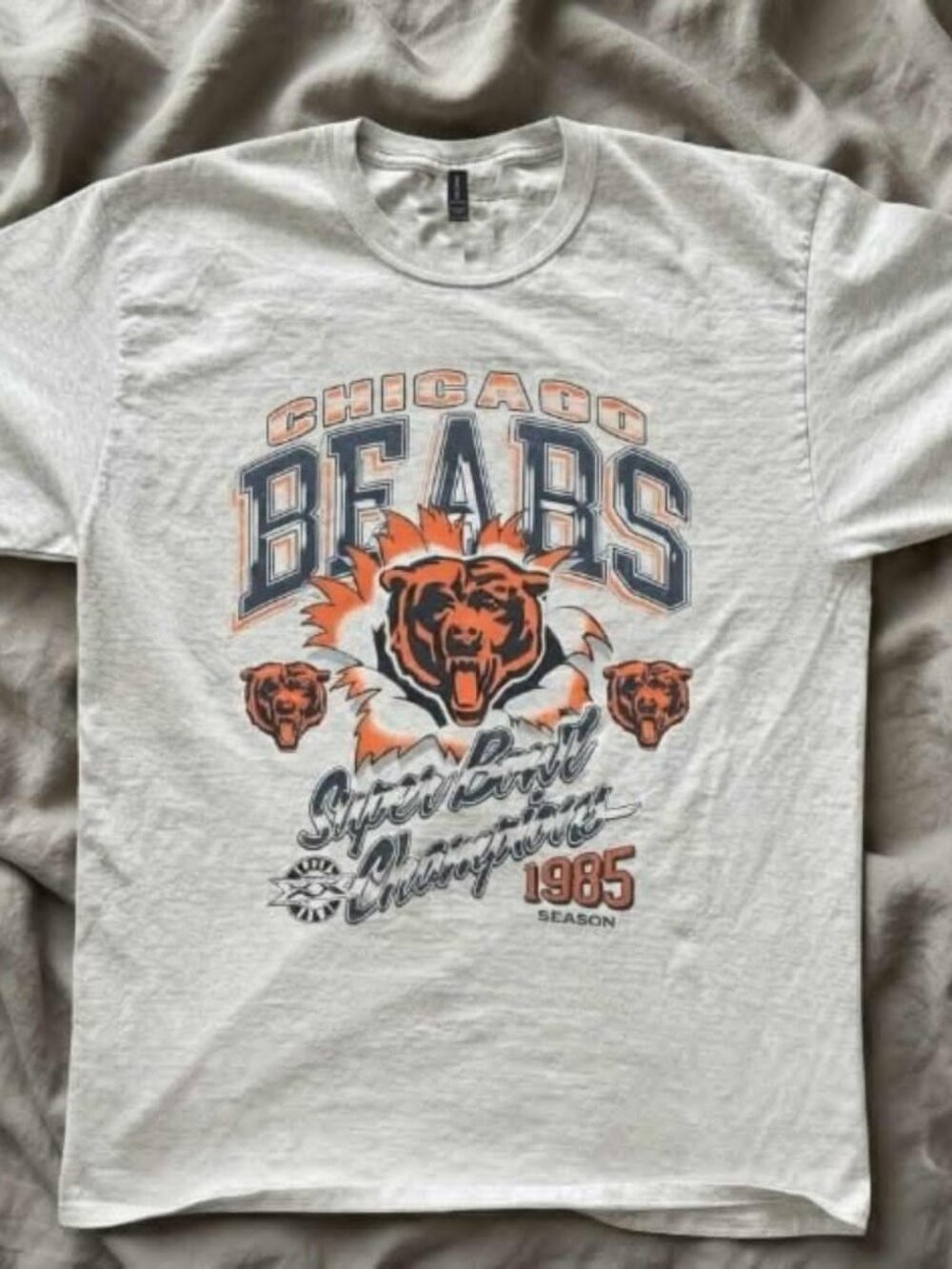 Bear Graphic T-Shirt – 1985 Sports Inspired Animal Tee